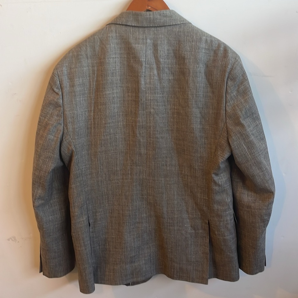 Classic Gray Men's Blazer - Picture 3 of 8